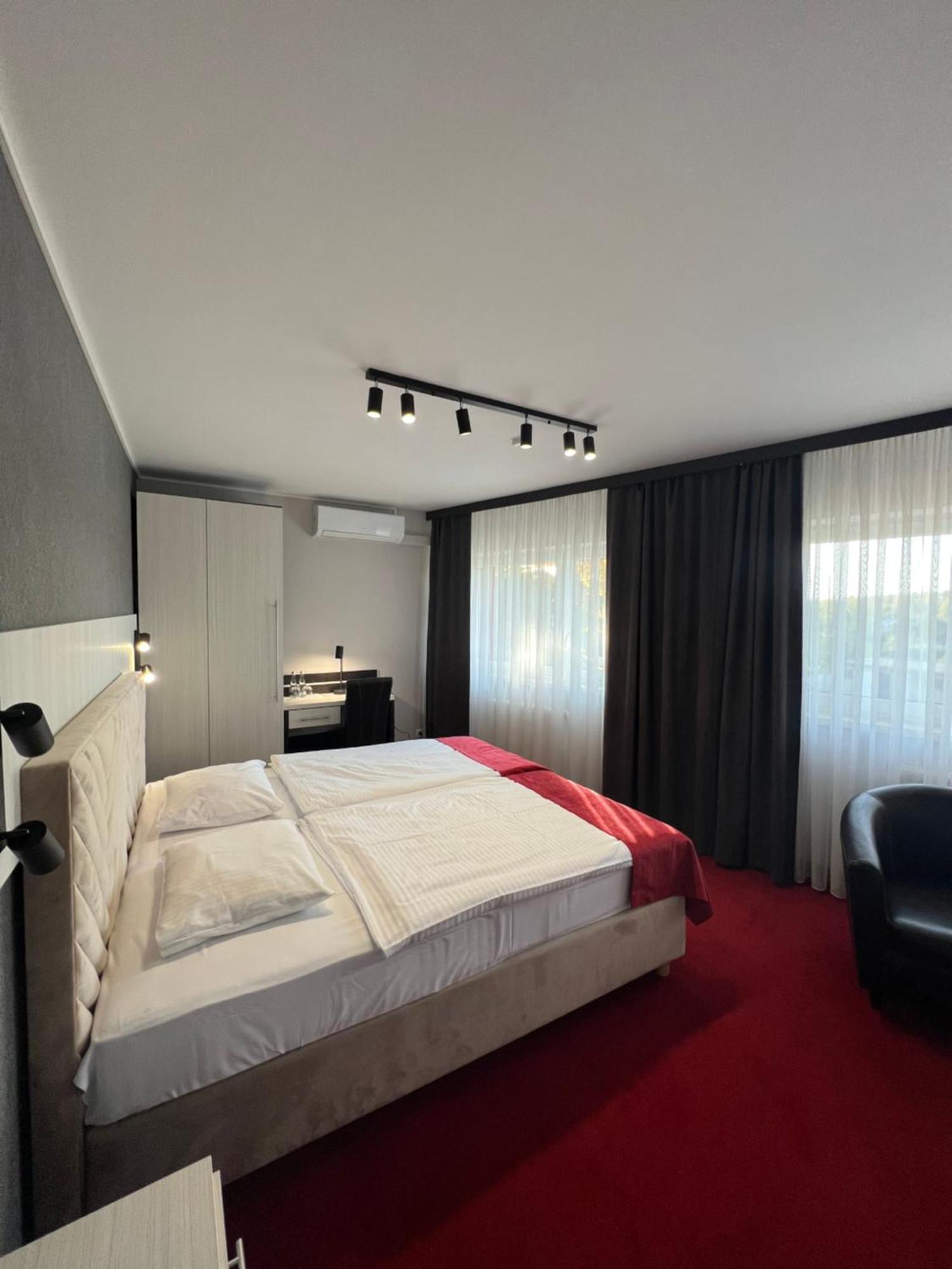 Hotel Olimp Prudnik Luaran gambar